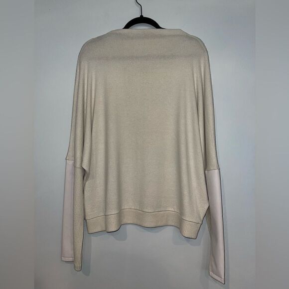 NWT Express Mock Neck Faux Leather Sleeve Top Size XL - Picture 5 of 8
